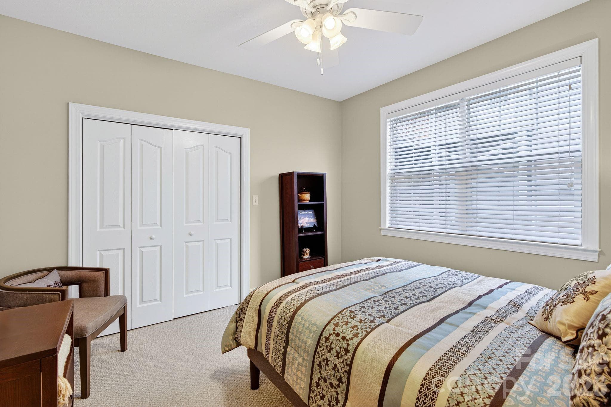 Lower level guest room #2 - 103 Trumpet Lane, Asheville
