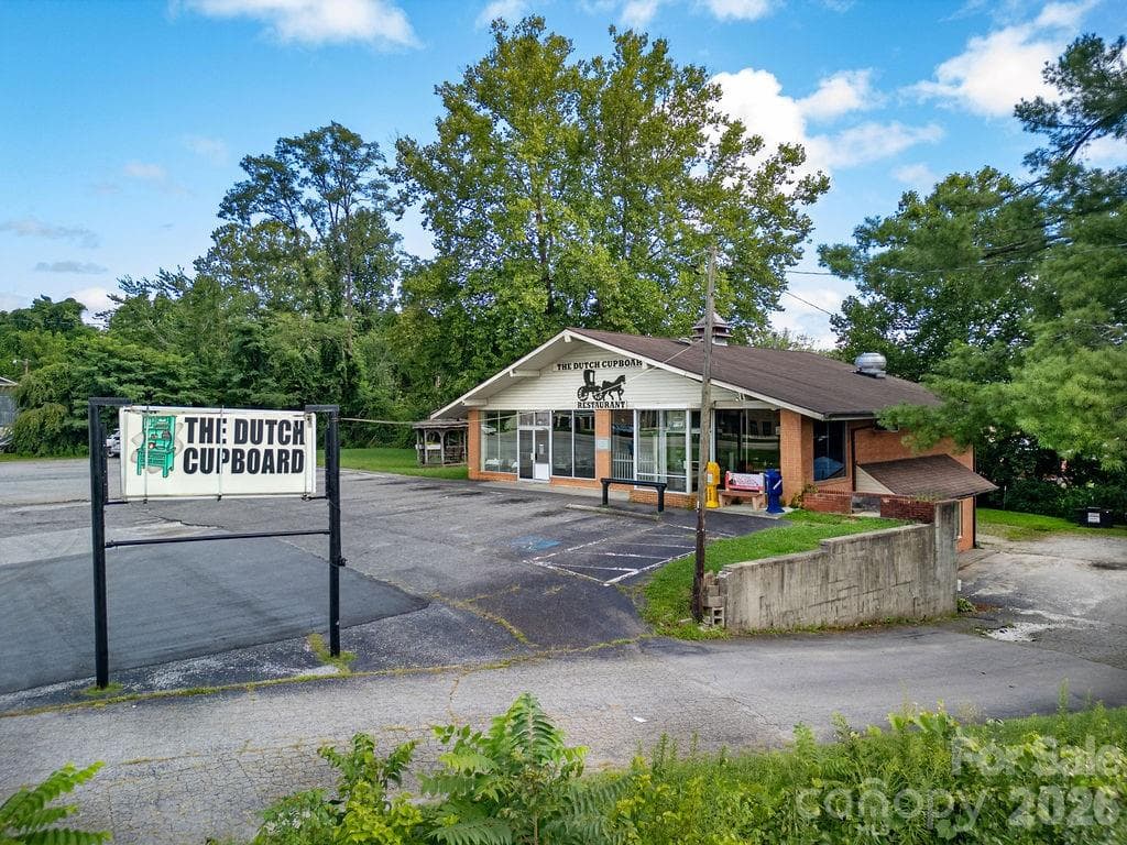 Food/Beverage at 6500 Brevard Road, Etowah, photo 2 of 31