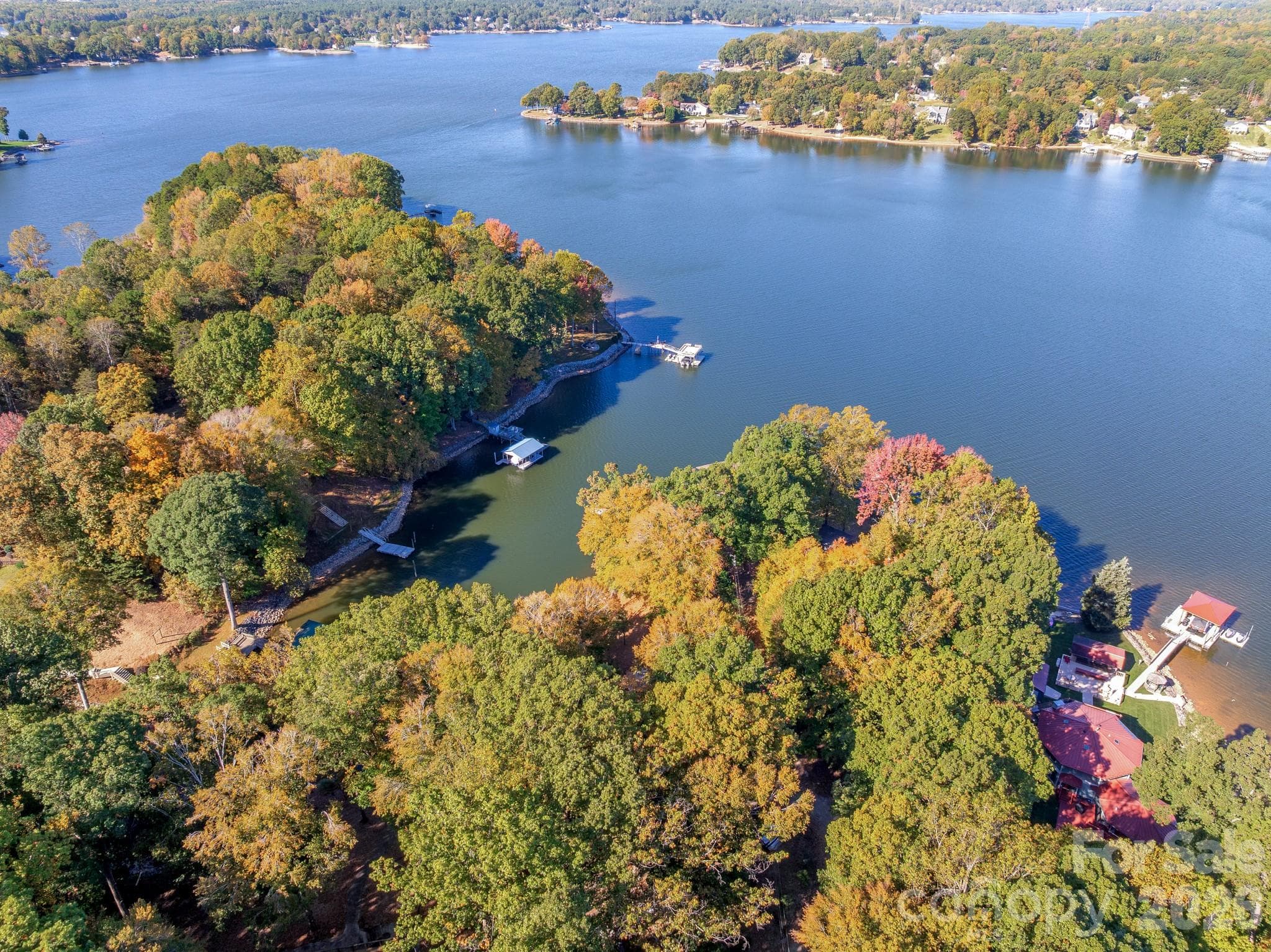8 acres waterfront on Lake Norman in deep water cove - Mooresville