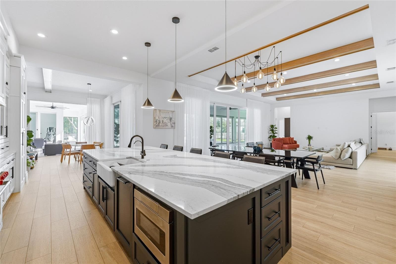 Single Family Residence at 16848 VINCI WAY, BELLA COLLINA, photo 10 of 32