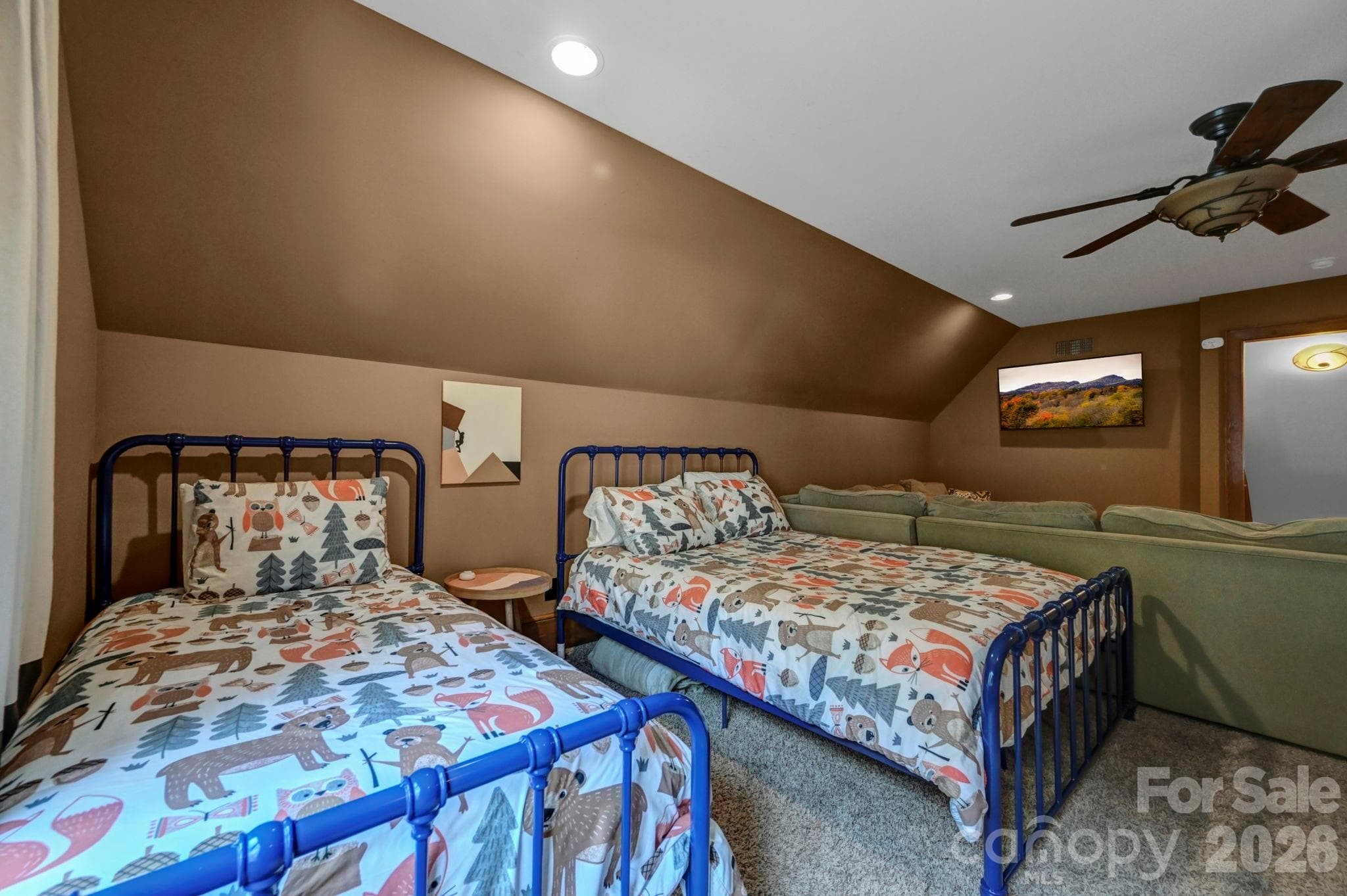 Single Family Residence at 1226 Grouse Moor Drive, Sugar Mountain, photo 33 of 50
