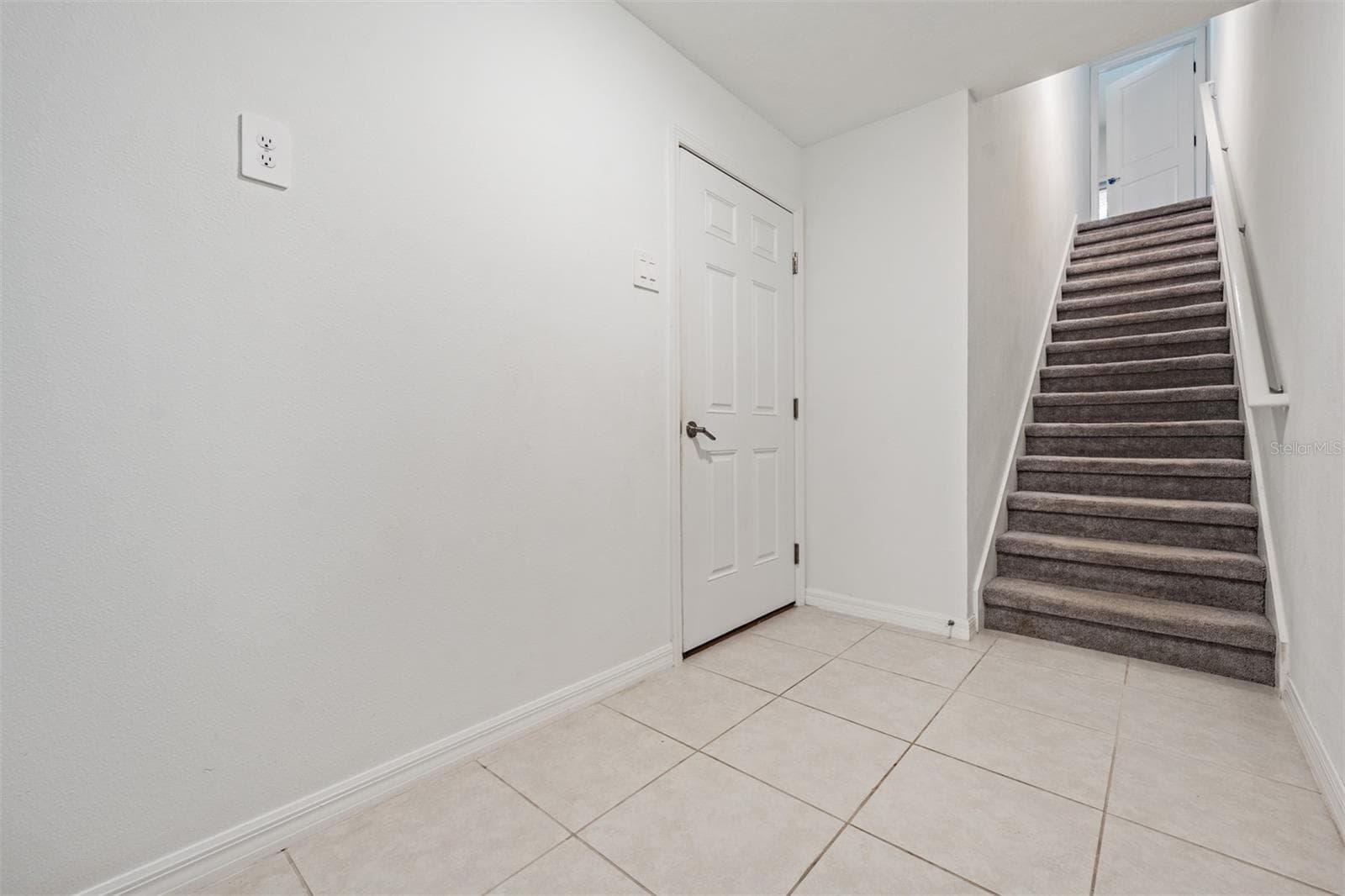 Foyer Floor One - 4607 TUSCAN LOON DR, TAMPA