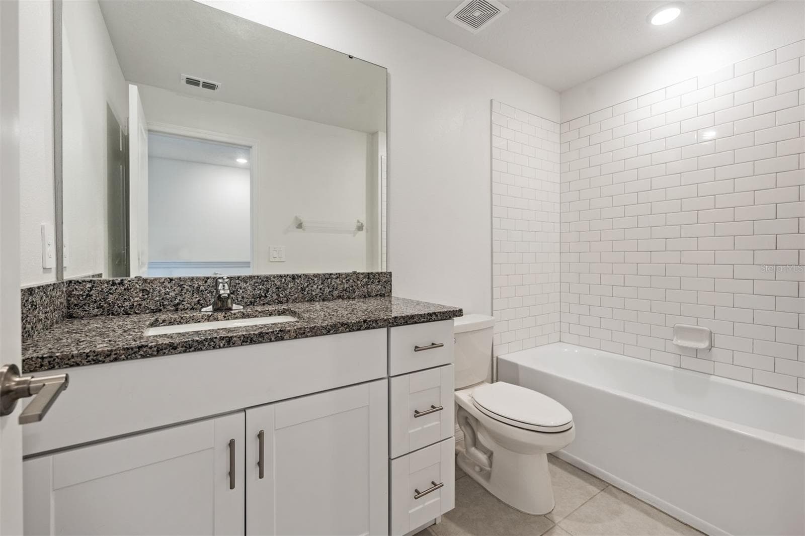 Third Floor Second Full Bathroom - 4607 TUSCAN LOON DR, TAMPA