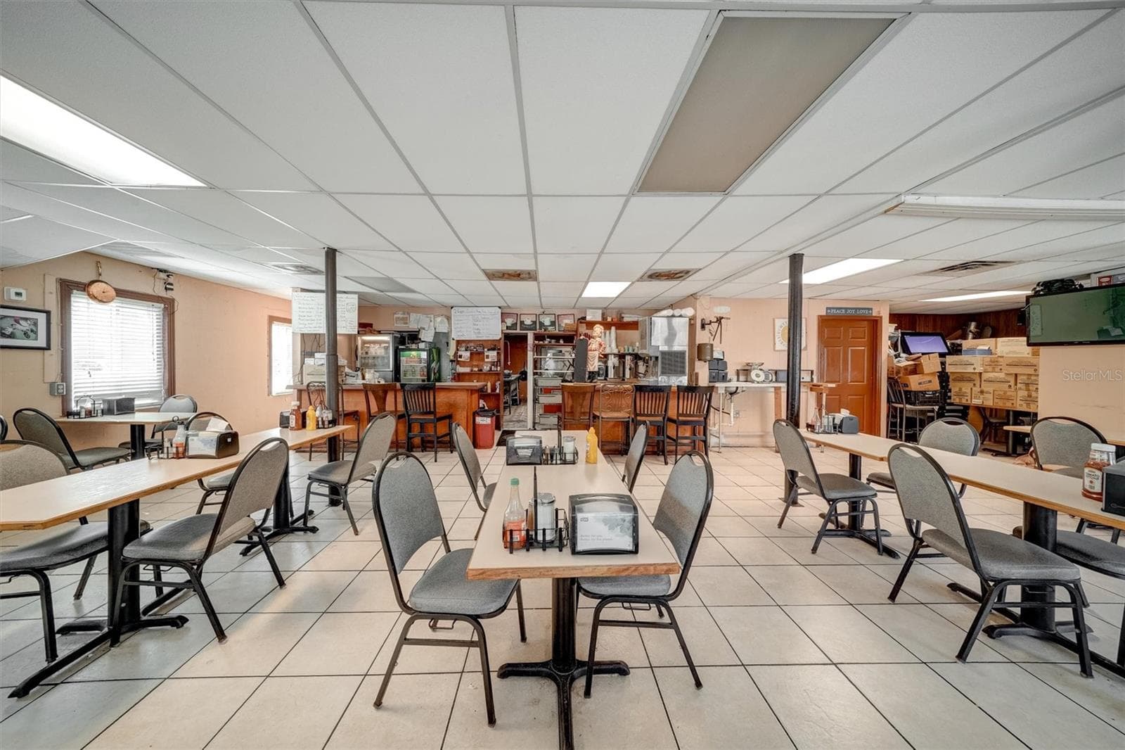 Restaurant at 5202 N NEBRASKA AVE E, TAMPA, photo 6 of 17