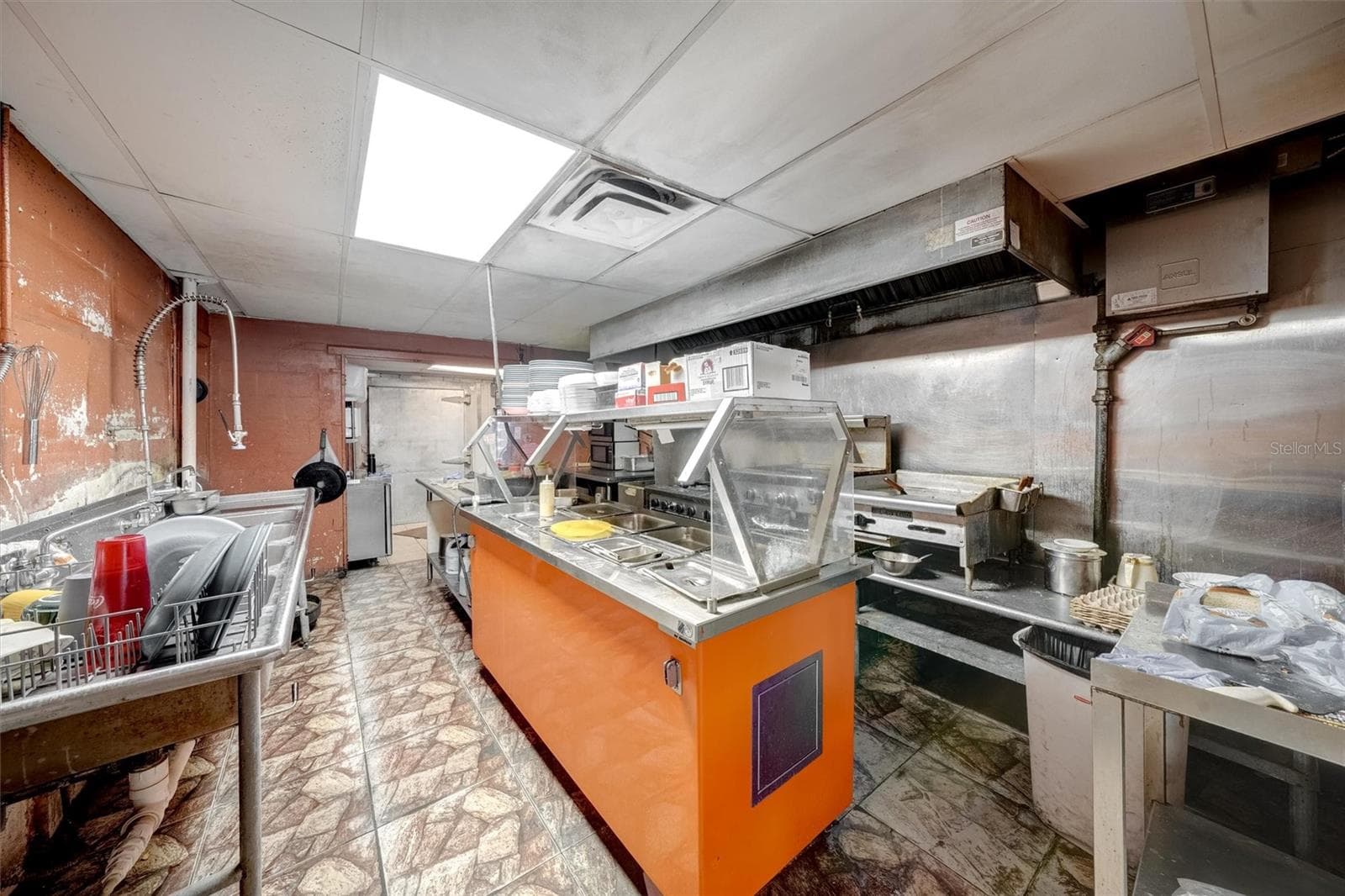 Restaurant at 5202 N NEBRASKA AVE E, TAMPA, photo 11 of 17