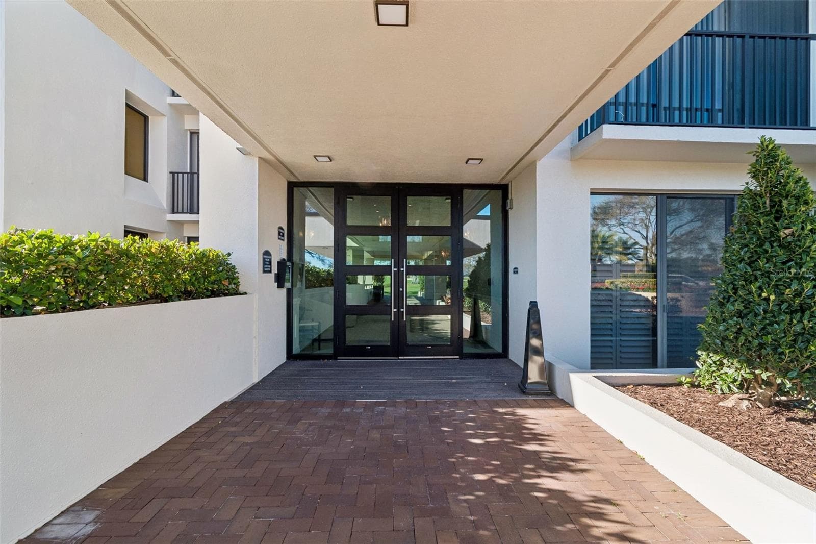 Entrance to 4 Belleview Blvd - 4 BELLEVIEW BLVD #701, BELLEAIR