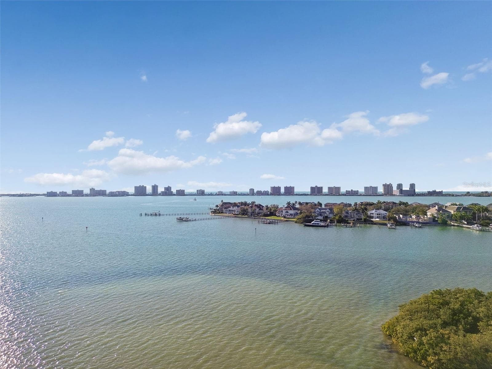 Beautiful! - 4 BELLEVIEW BLVD #701, BELLEAIR