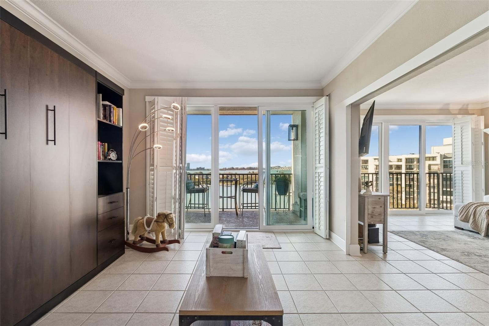 Flexible space for guest bedroom or office or 2nd living area. Beautiful water views! - 4 BELLEVIEW BLVD #701, BELLEAIR