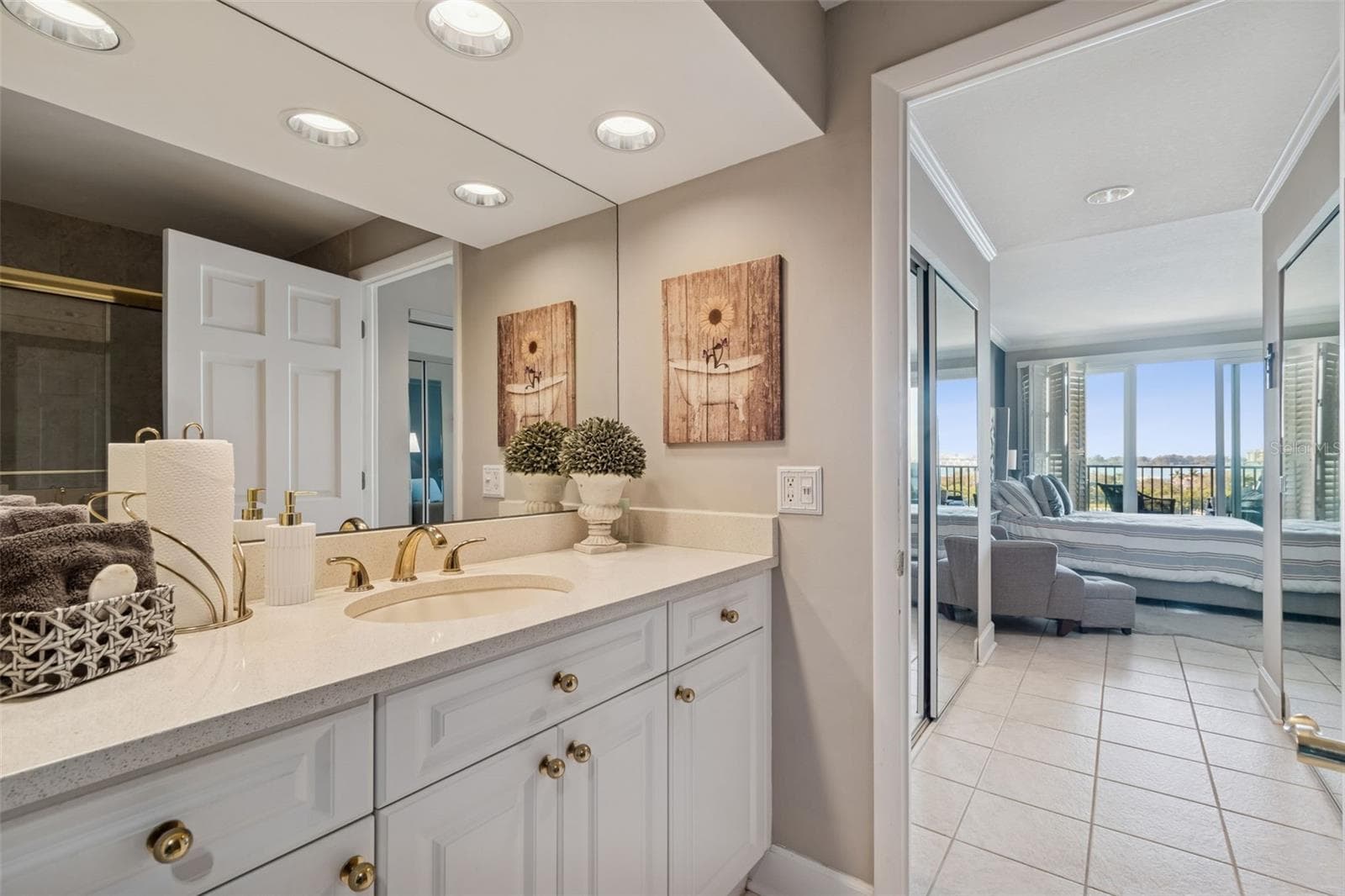 Master Bath - 4 BELLEVIEW BLVD #701, BELLEAIR