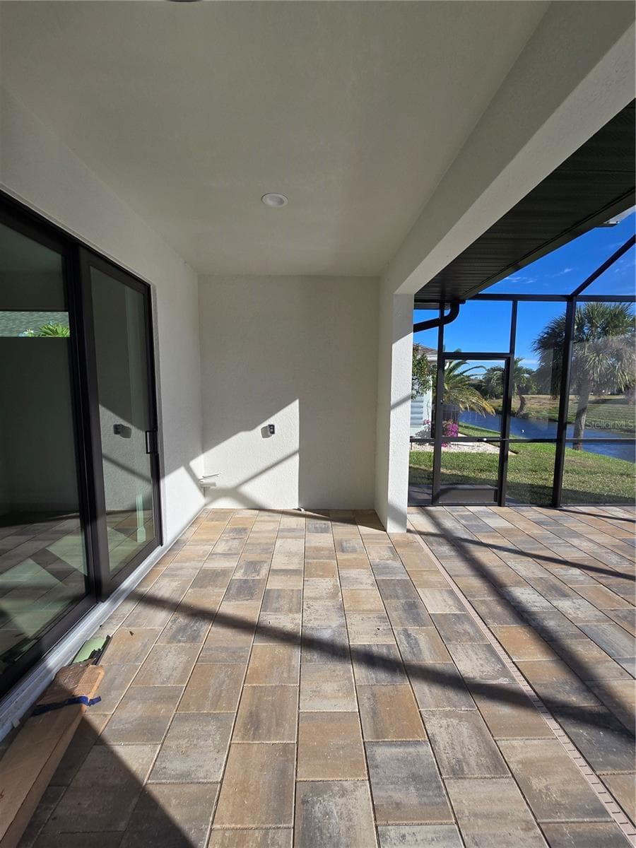 Single Family Residence at 703 BOUNDARY BLVD, ROTONDA WEST, photo 9 of 11