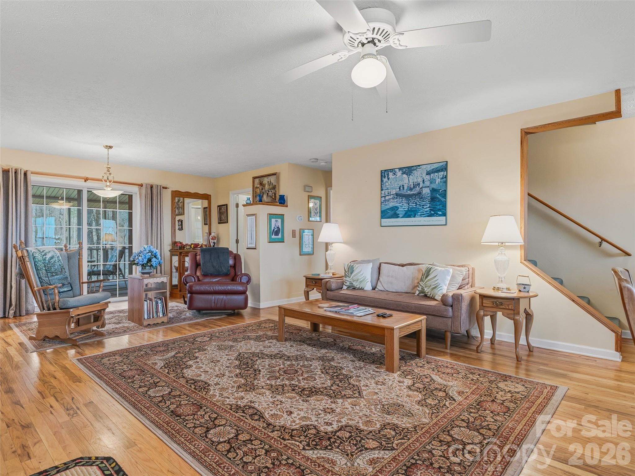 Single Family Residence at 24 Abbey Lane, Hendersonville, photo 10 of 43