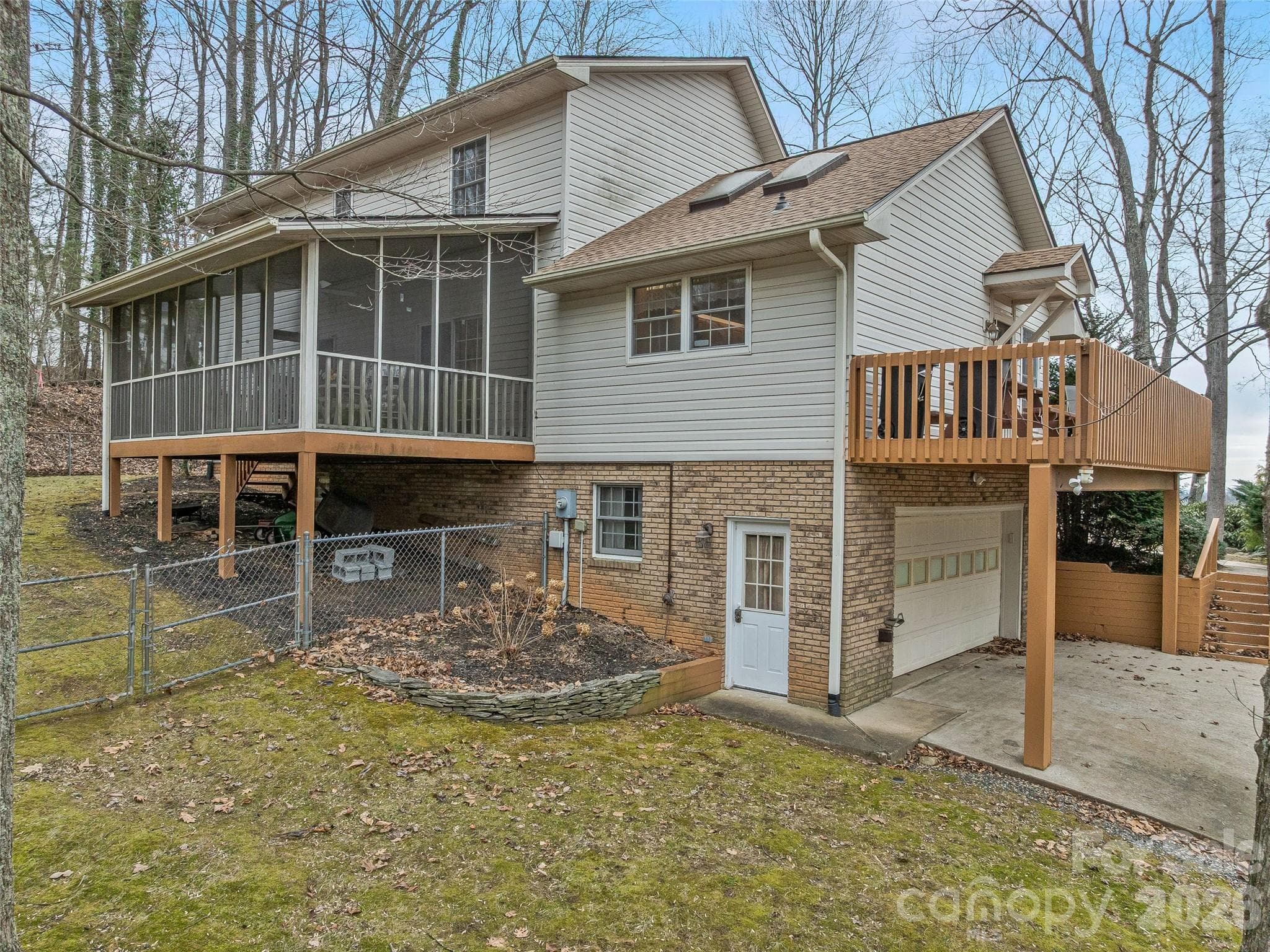 Single Family Residence at 24 Abbey Lane, Hendersonville, photo 37 of 43