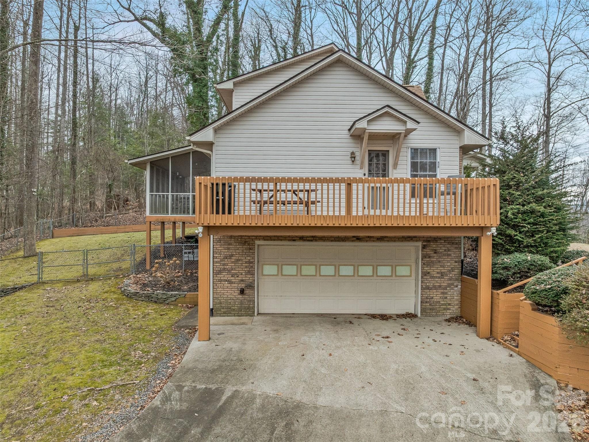 Single Family Residence at 24 Abbey Lane, Hendersonville, photo 39 of 43