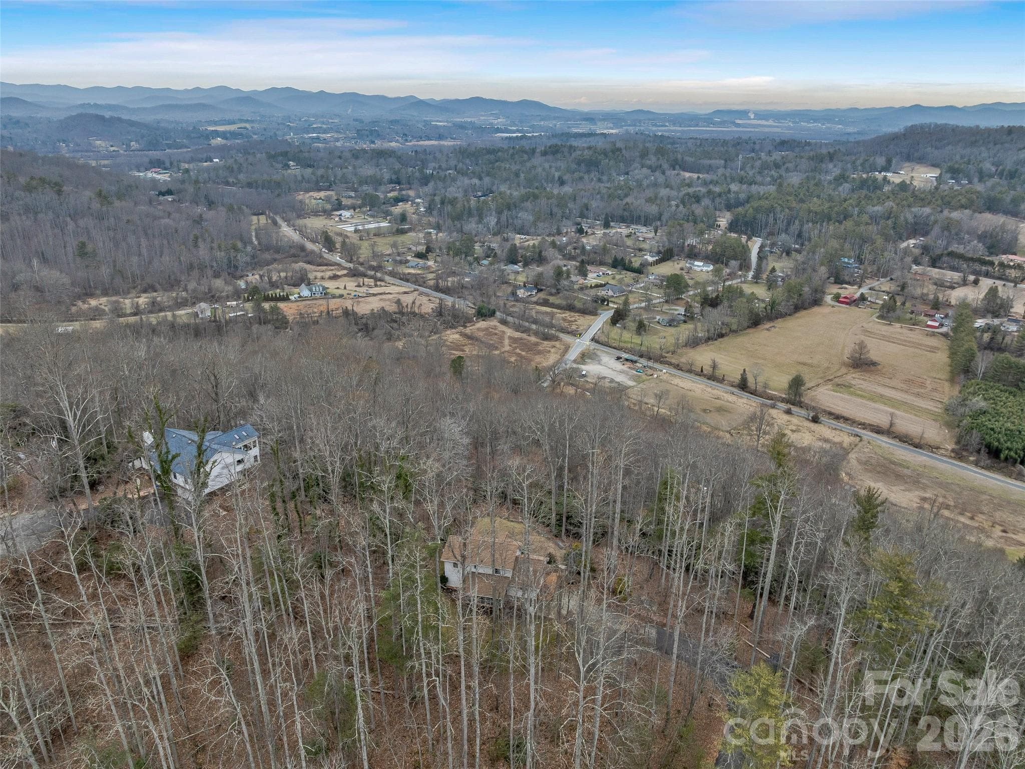 Single Family Residence at 24 Abbey Lane, Hendersonville, photo 43 of 43
