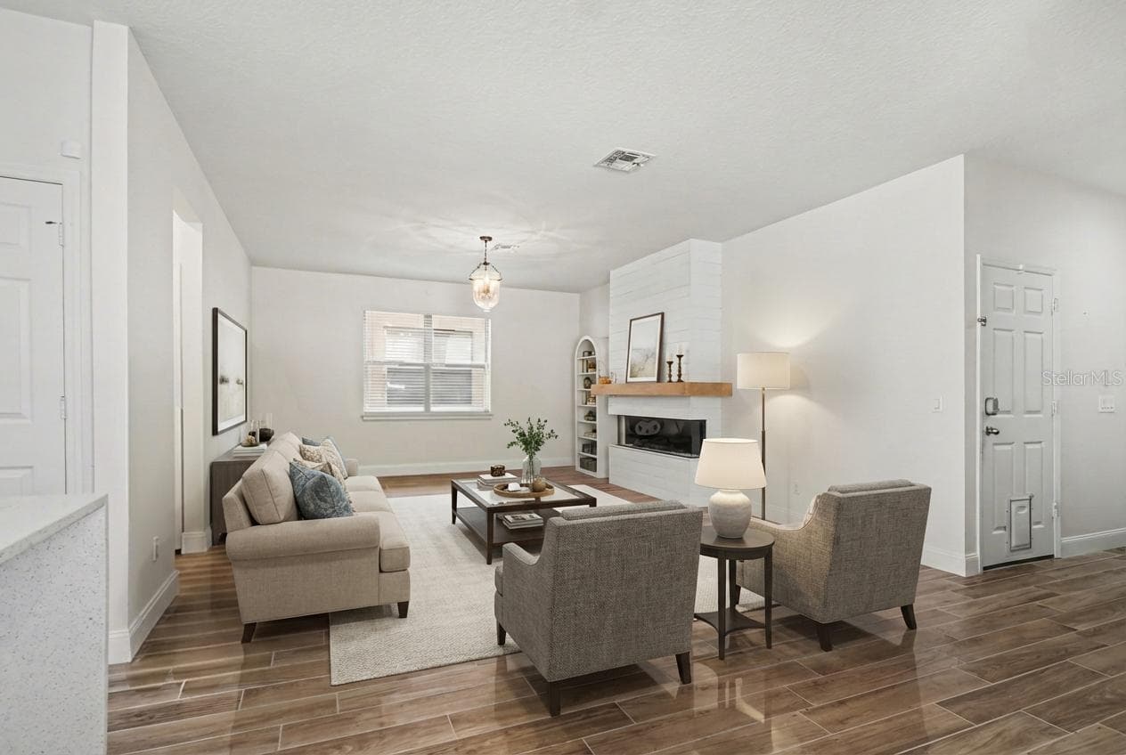 Single Family Residence at 406 CAPRON ASH LOOP, CASSELBERRY, photo 4 of 15
