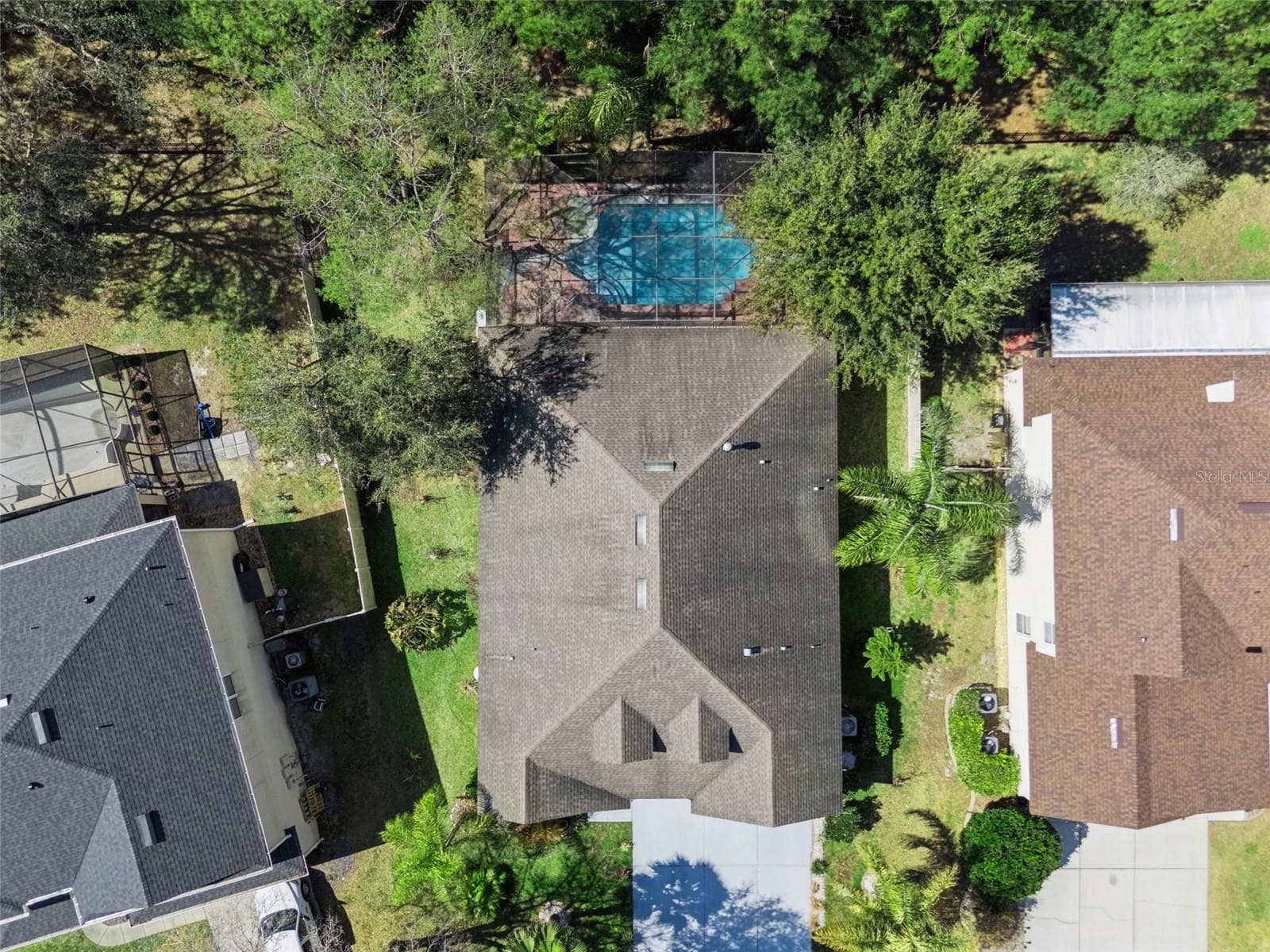 Backyard with private pool and no rear neighbors - 30337 GIDRAN TER, MOUNT DORA