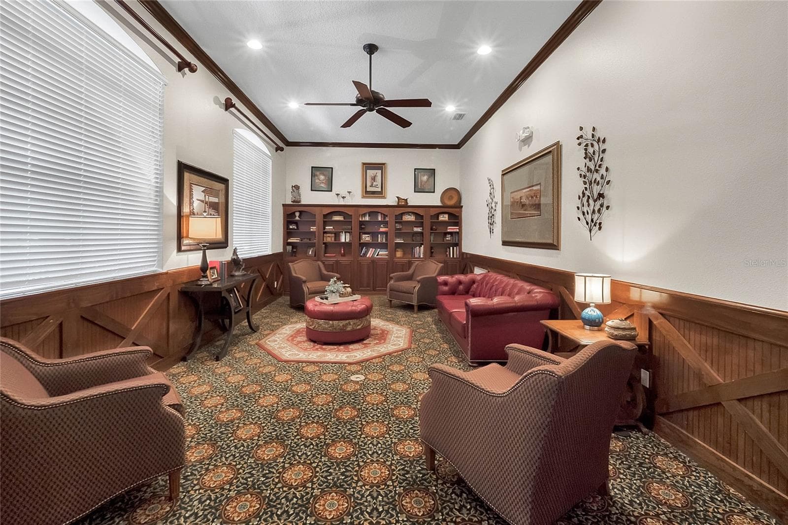 Community center meeting space - 30337 GIDRAN TER, MOUNT DORA