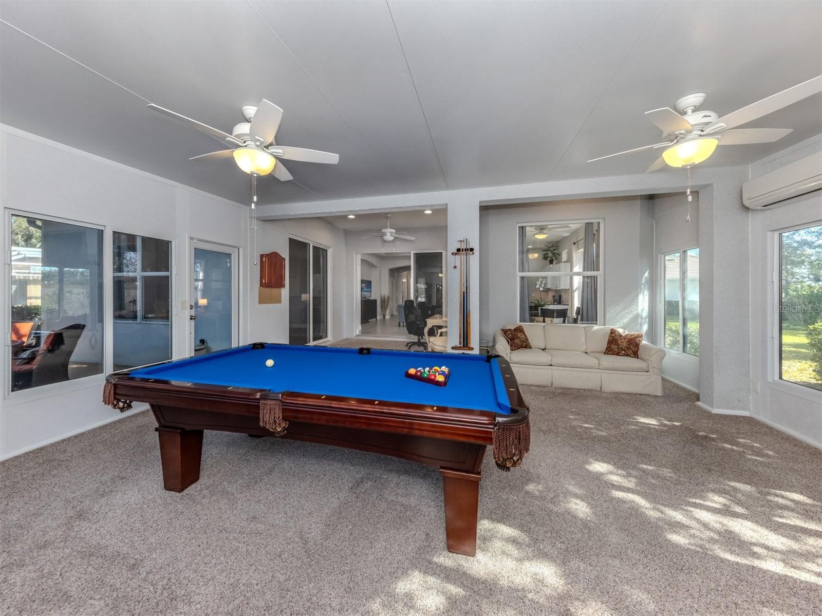 Single Family Residence at 111 WAYFOREST DR, VENICE, photo 6 of 60