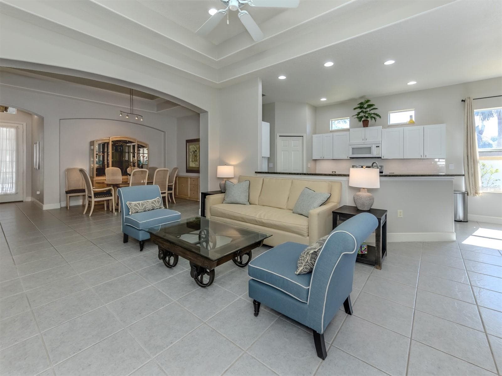 Single Family Residence at 111 WAYFOREST DR, VENICE, photo 9 of 60