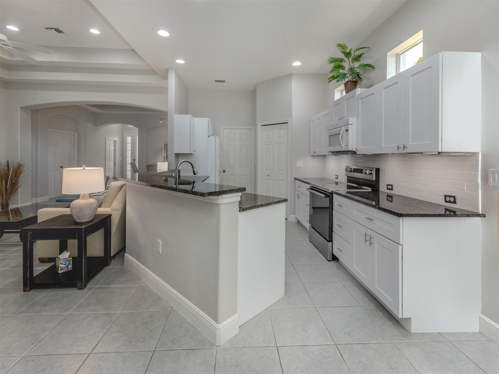 Single Family Residence at 111 WAYFOREST DR, VENICE, photo 11 of 60