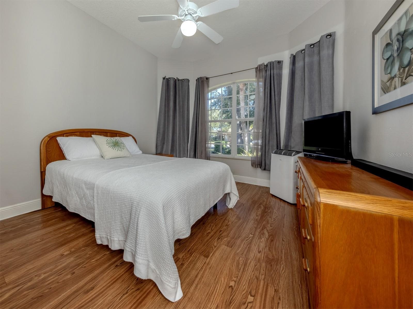 Single Family Residence at 111 WAYFOREST DR, VENICE, photo 20 of 60