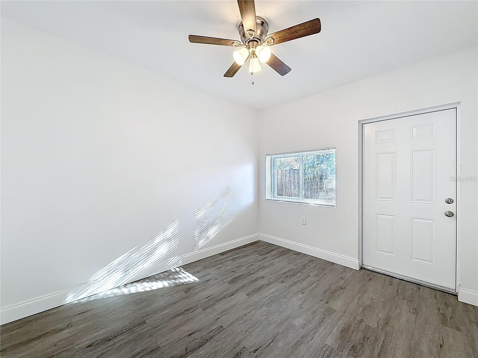 Single Family Residence at 819 HELMSMAN WAY, PALM HARBOR, photo 11 of 26