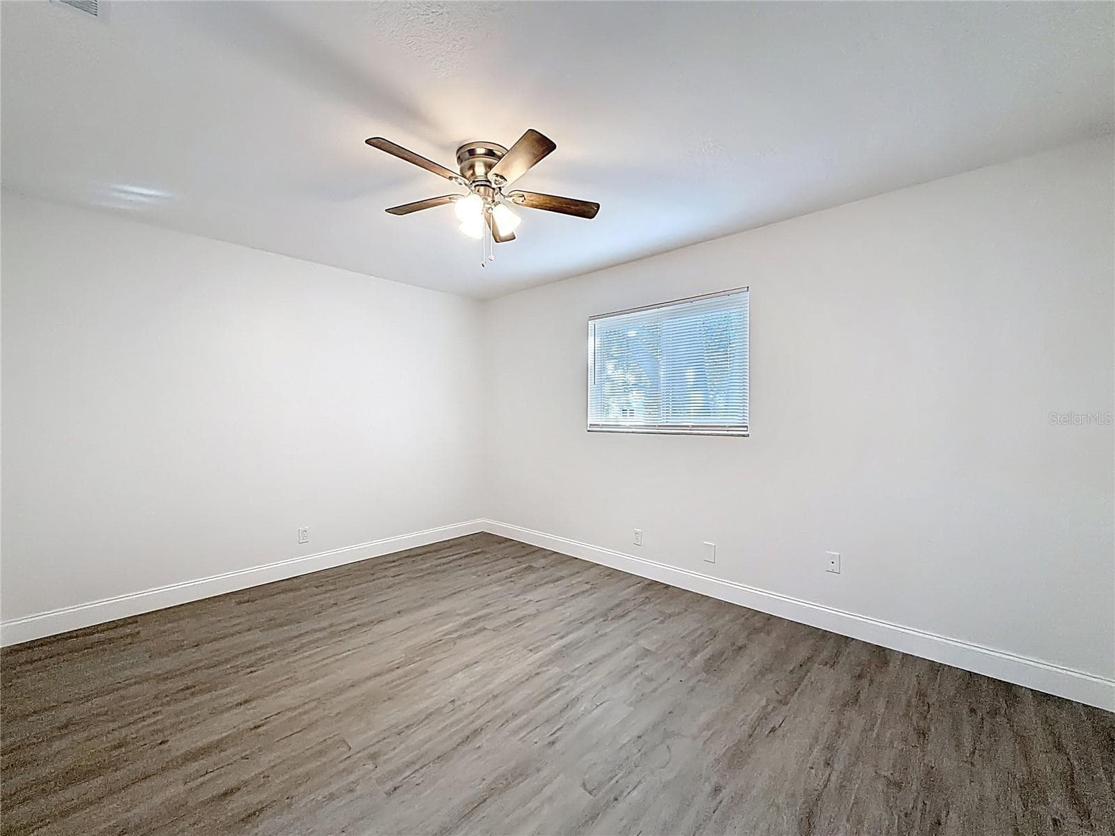 Single Family Residence at 819 HELMSMAN WAY, PALM HARBOR, photo 13 of 26