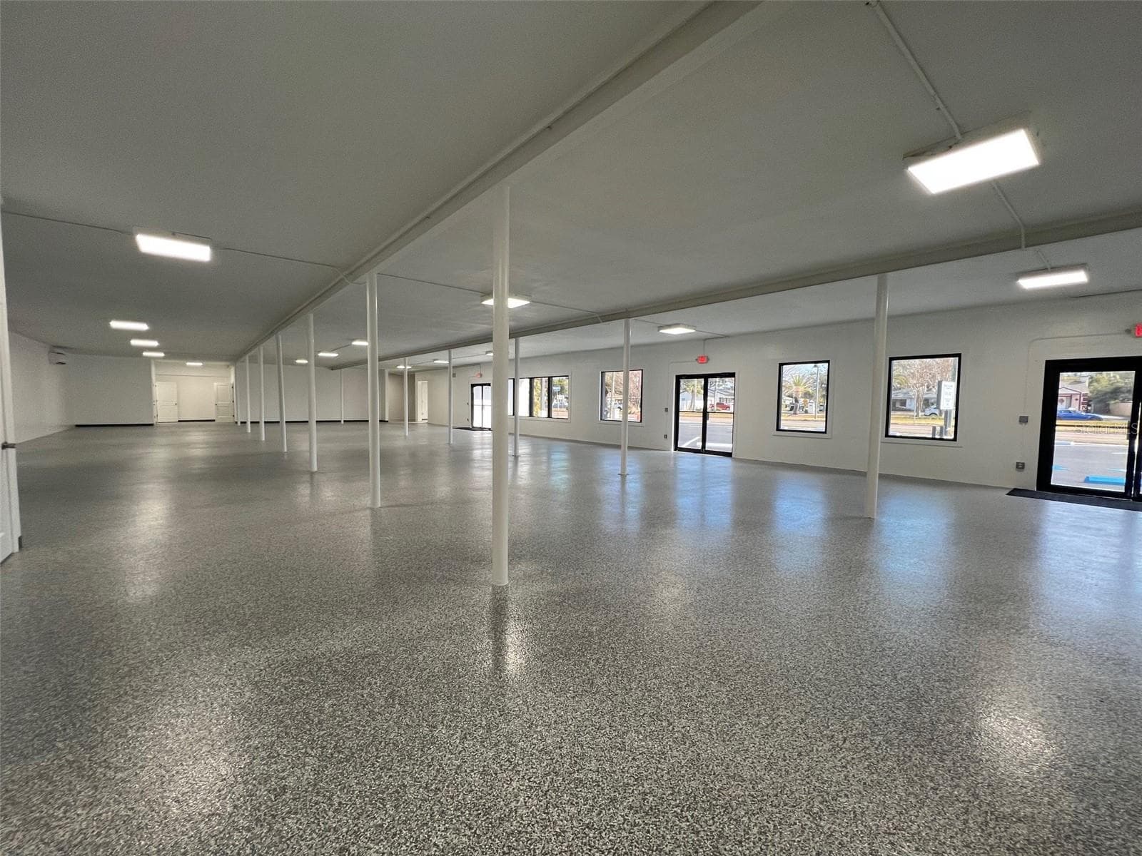 Retail at 1710 N FORT HARRISON AVE, CLEARWATER, photo 8 of 16