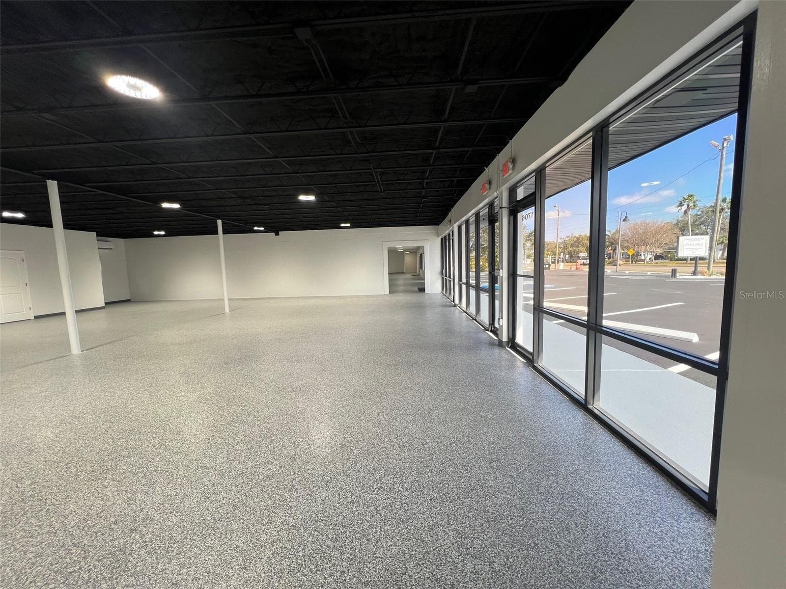 Retail at 1710 N FORT HARRISON AVE, CLEARWATER, photo 13 of 16