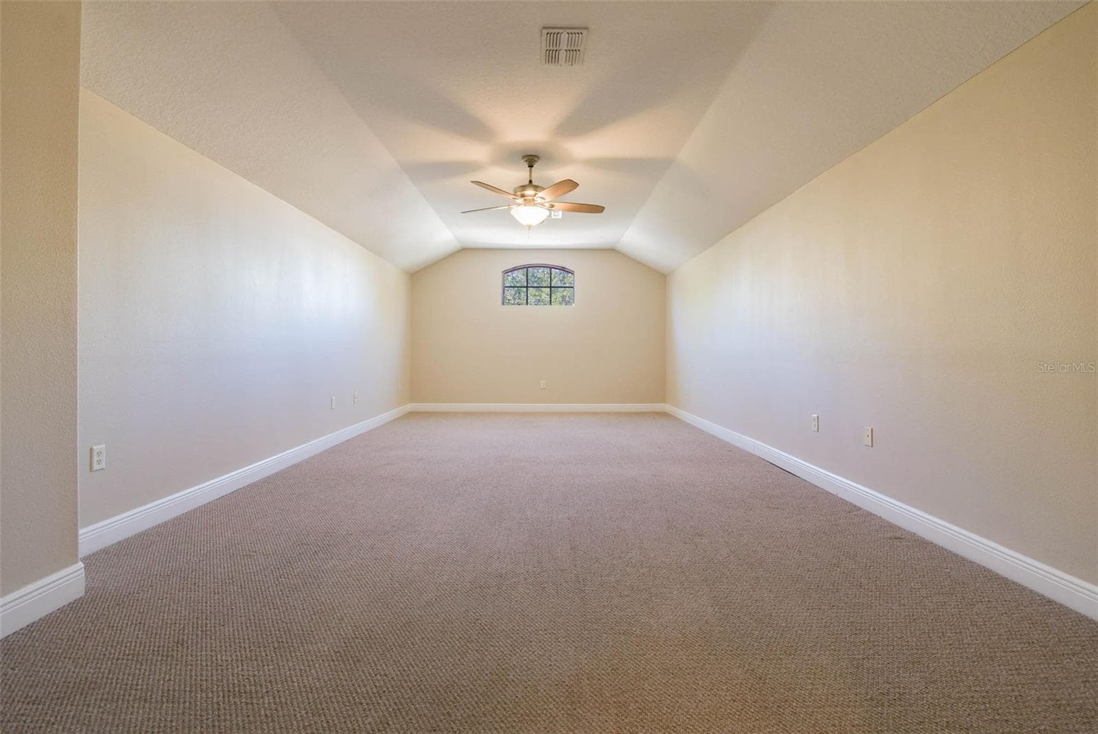Single Family Residence at 614 VINTAGE WAY, BRANDON, photo 36 of 88