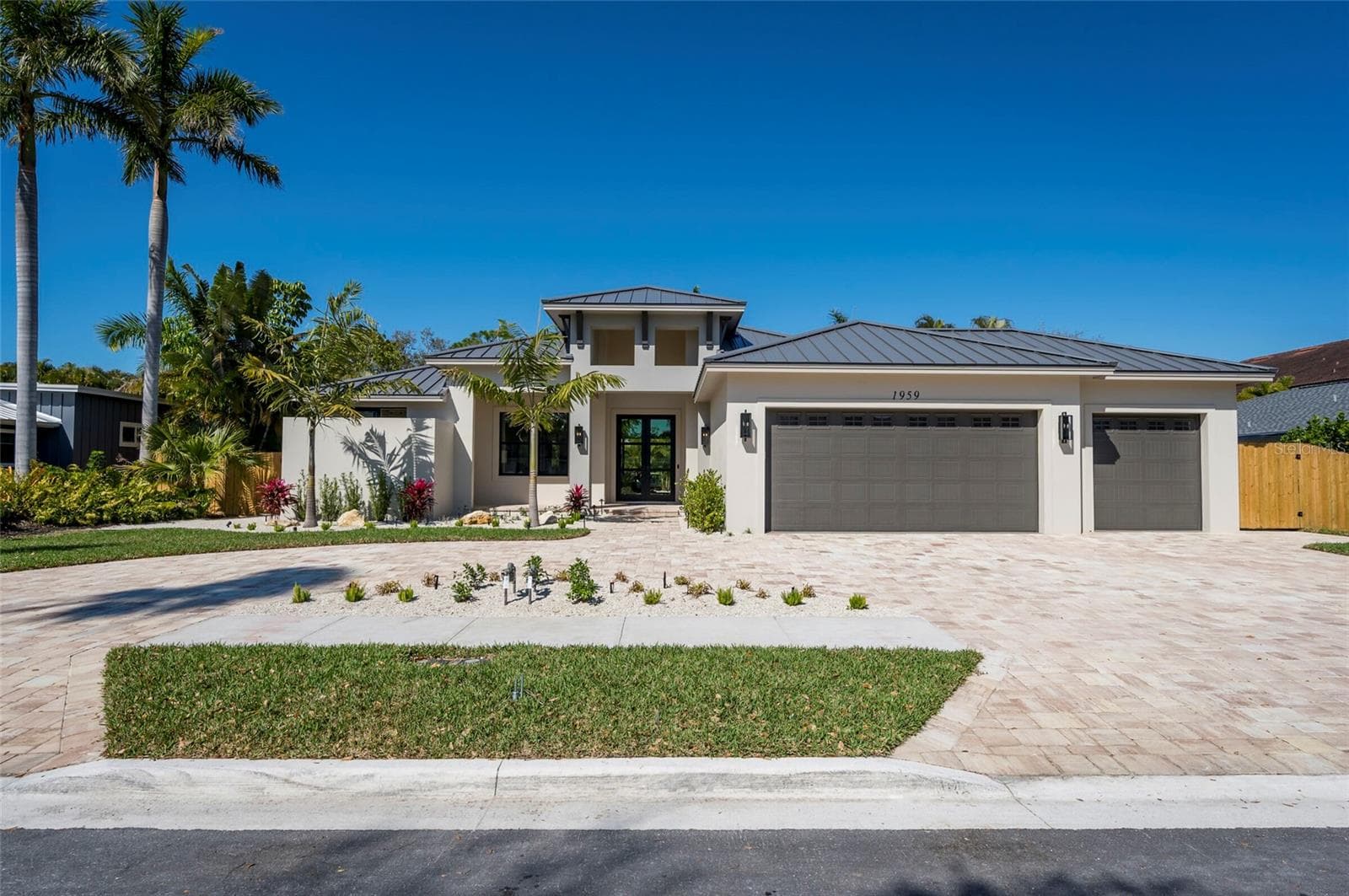 Front Elevation - 1959 WISTERIA ST, SARASOTA