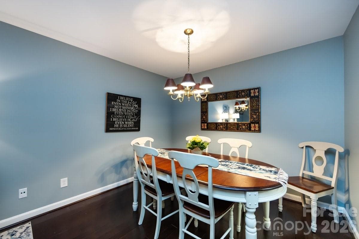 Dining Area - Colony Crossing, Charlotte