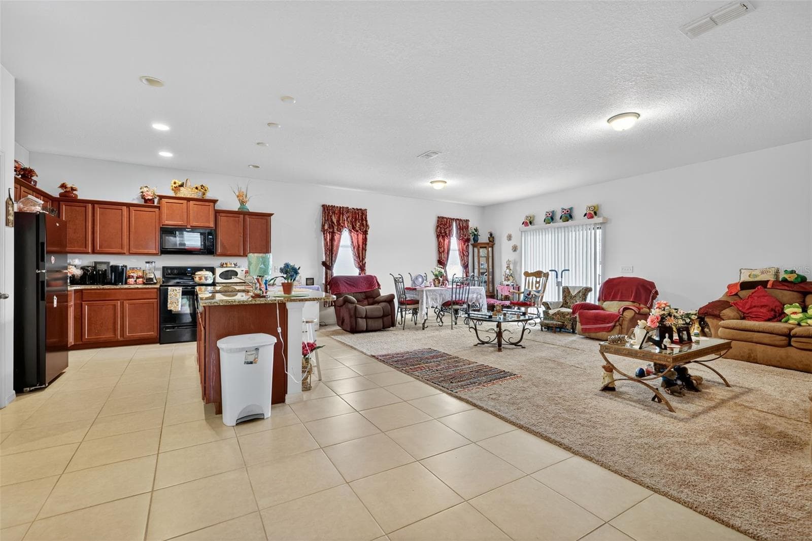 Single Family Residence at 508 DELTA AVE, GROVELAND, photo 4 of 17