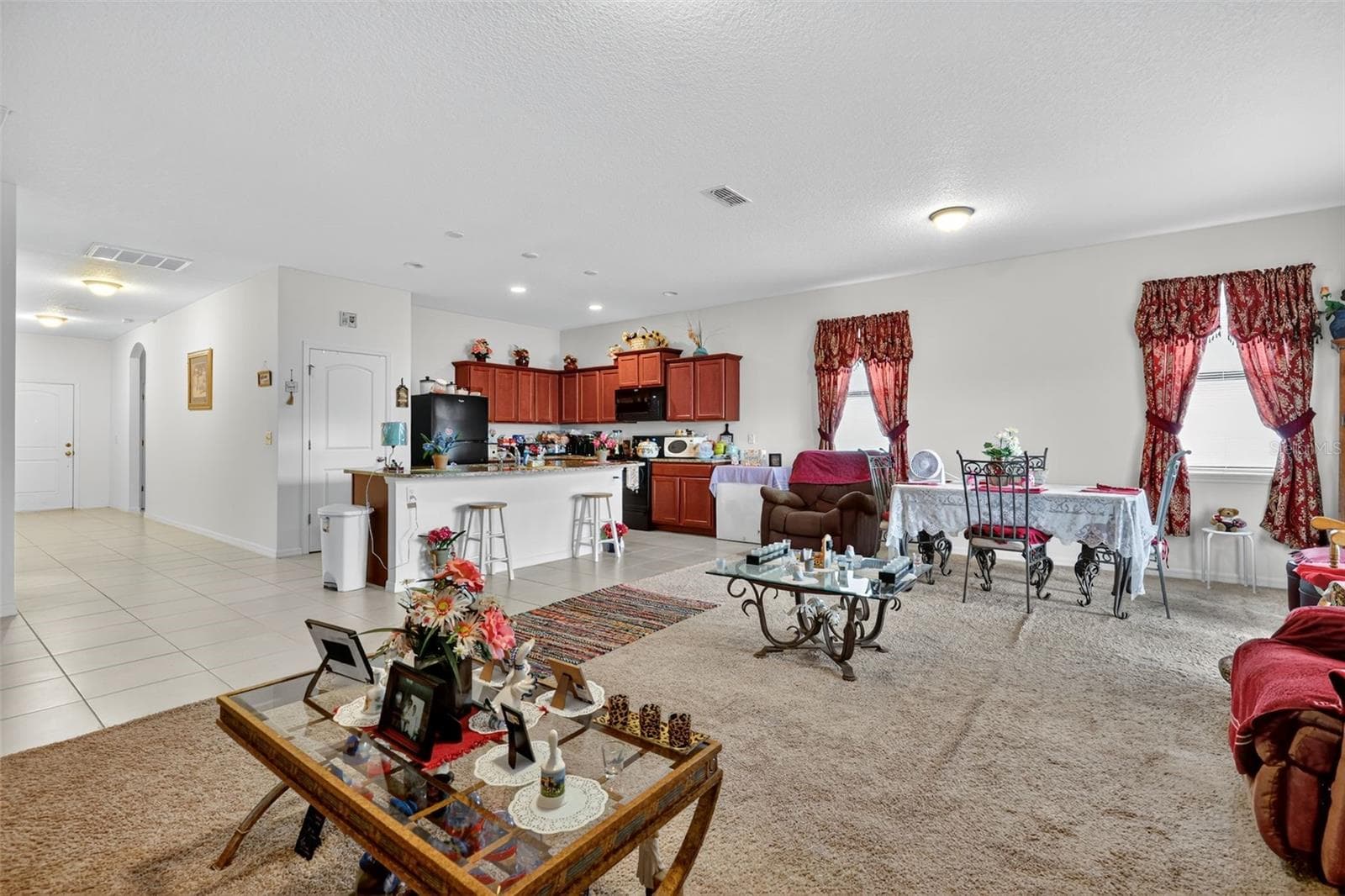 Single Family Residence at 508 DELTA AVE, GROVELAND, photo 5 of 17