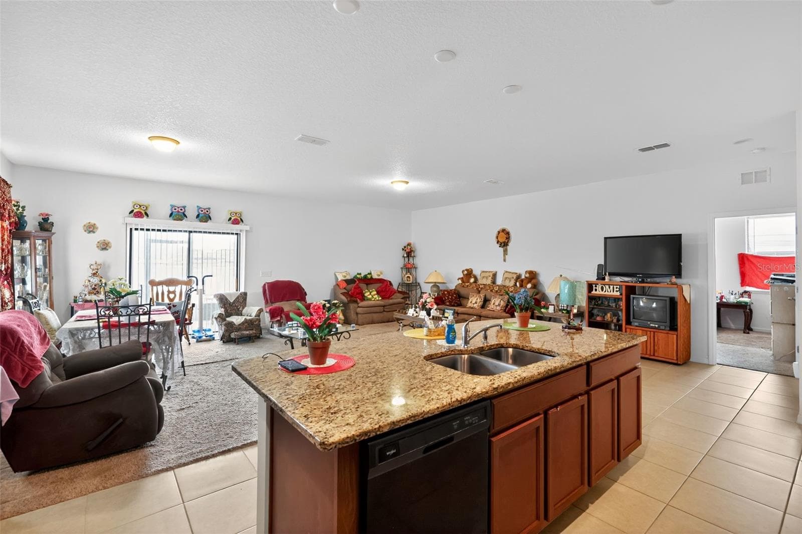 Single Family Residence at 508 DELTA AVE, GROVELAND, photo 6 of 17