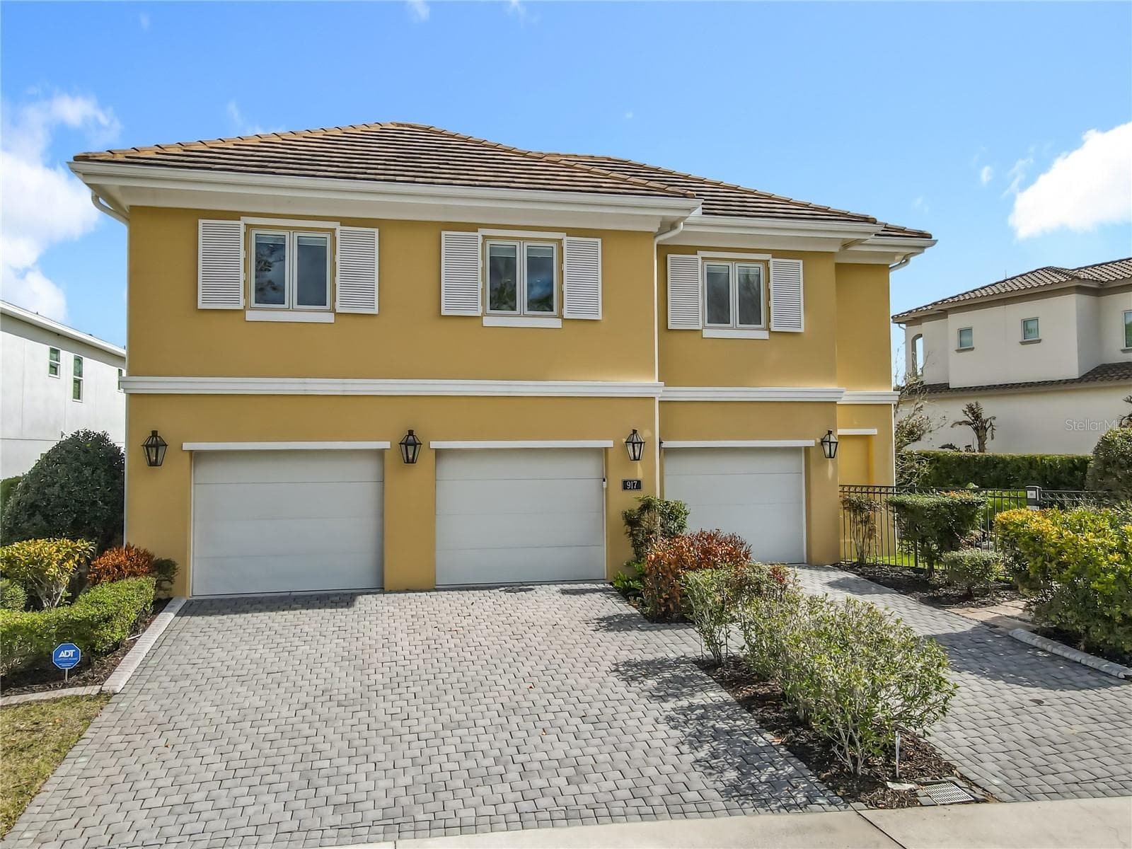 917 DESERT MOUNTAIN CT
