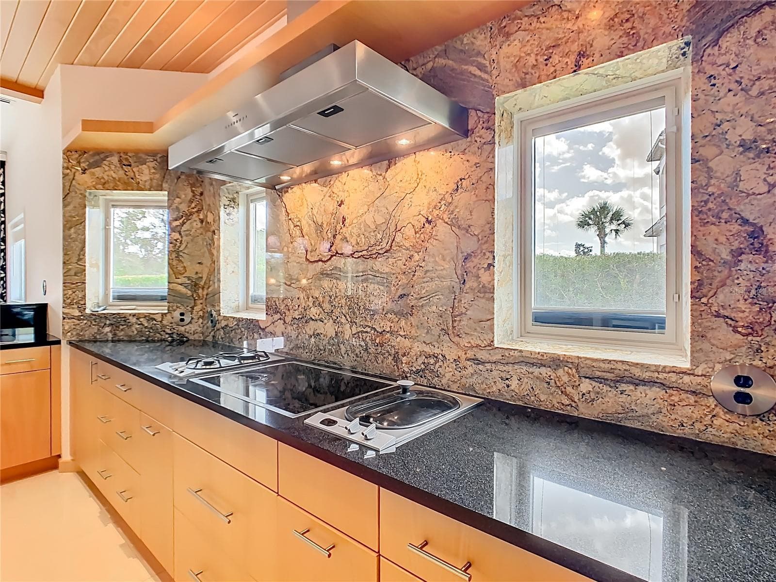 Single Family Residence at 917 DESERT MOUNTAIN CT, REUNION, photo 10 of 63
