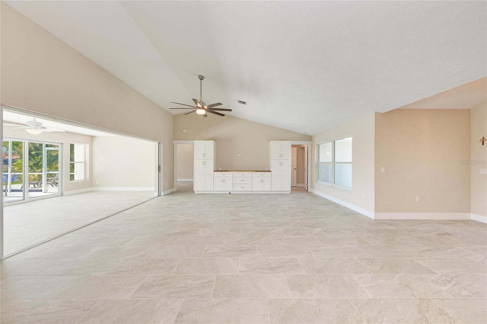 Single Family Residence at 1679 VALLEY DR, VENICE, photo 16 of 82