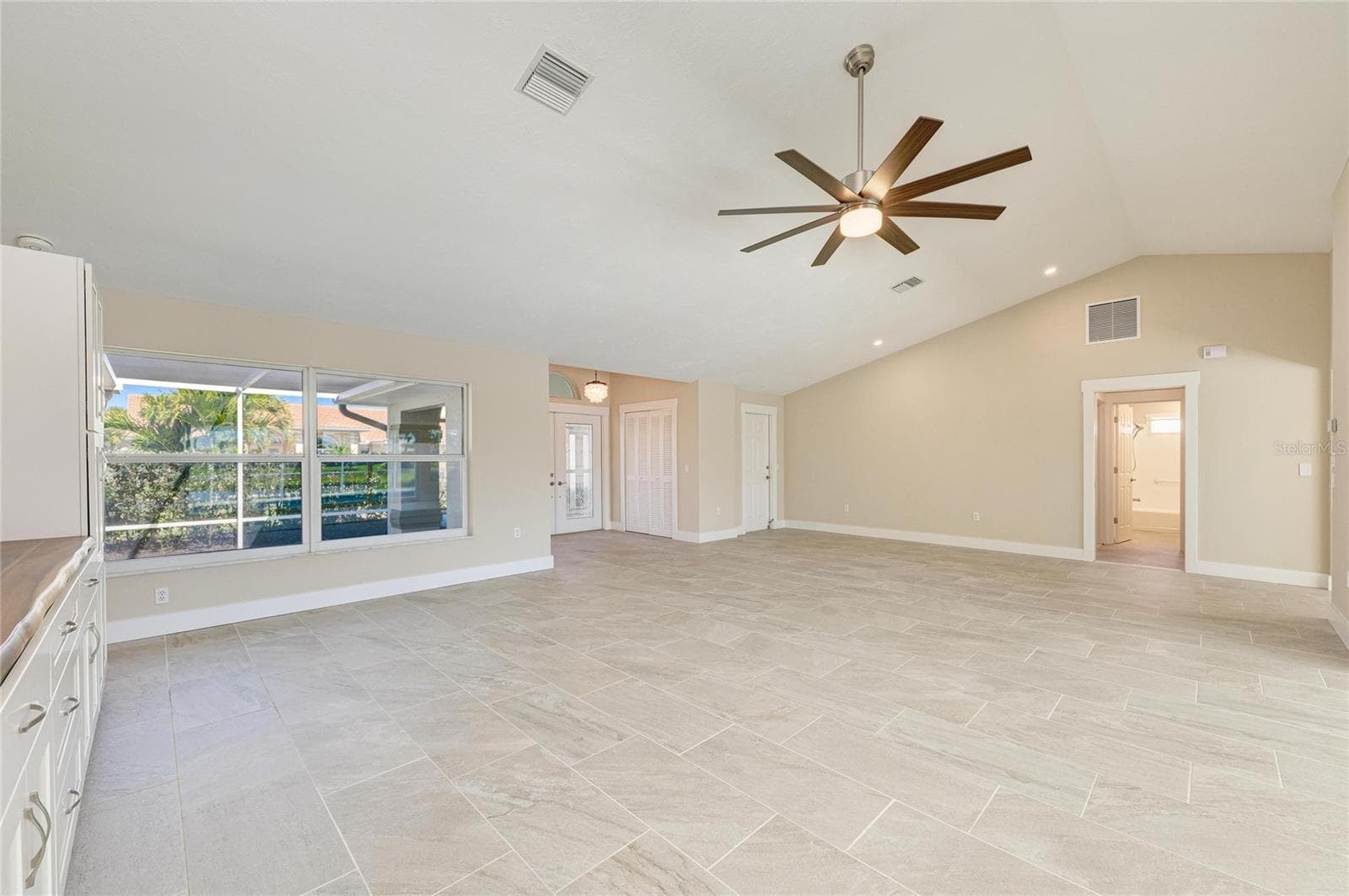 Single Family Residence at 1679 VALLEY DR, VENICE, photo 20 of 82