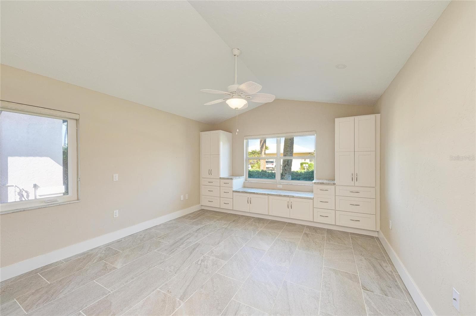Single Family Residence at 1679 VALLEY DR, VENICE, photo 46 of 82