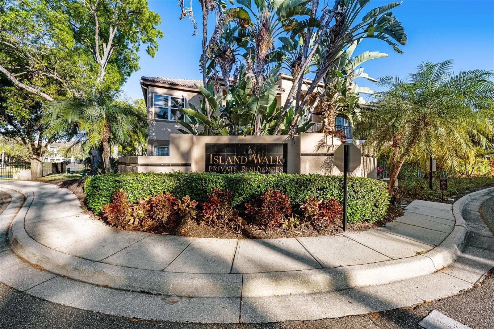 Condominium at 1037 NORMANDY TRACE RD, TAMPA, photo 8 of 74