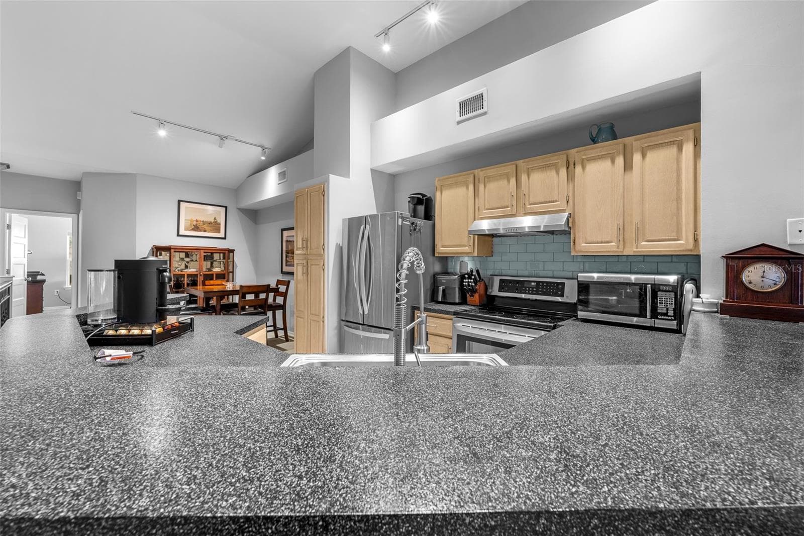 Condominium at 1037 NORMANDY TRACE RD, TAMPA, photo 13 of 74