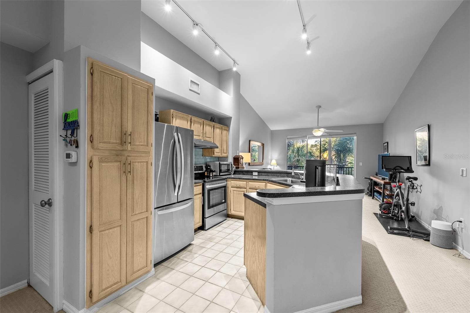 Condominium at 1037 NORMANDY TRACE RD, TAMPA, photo 15 of 74