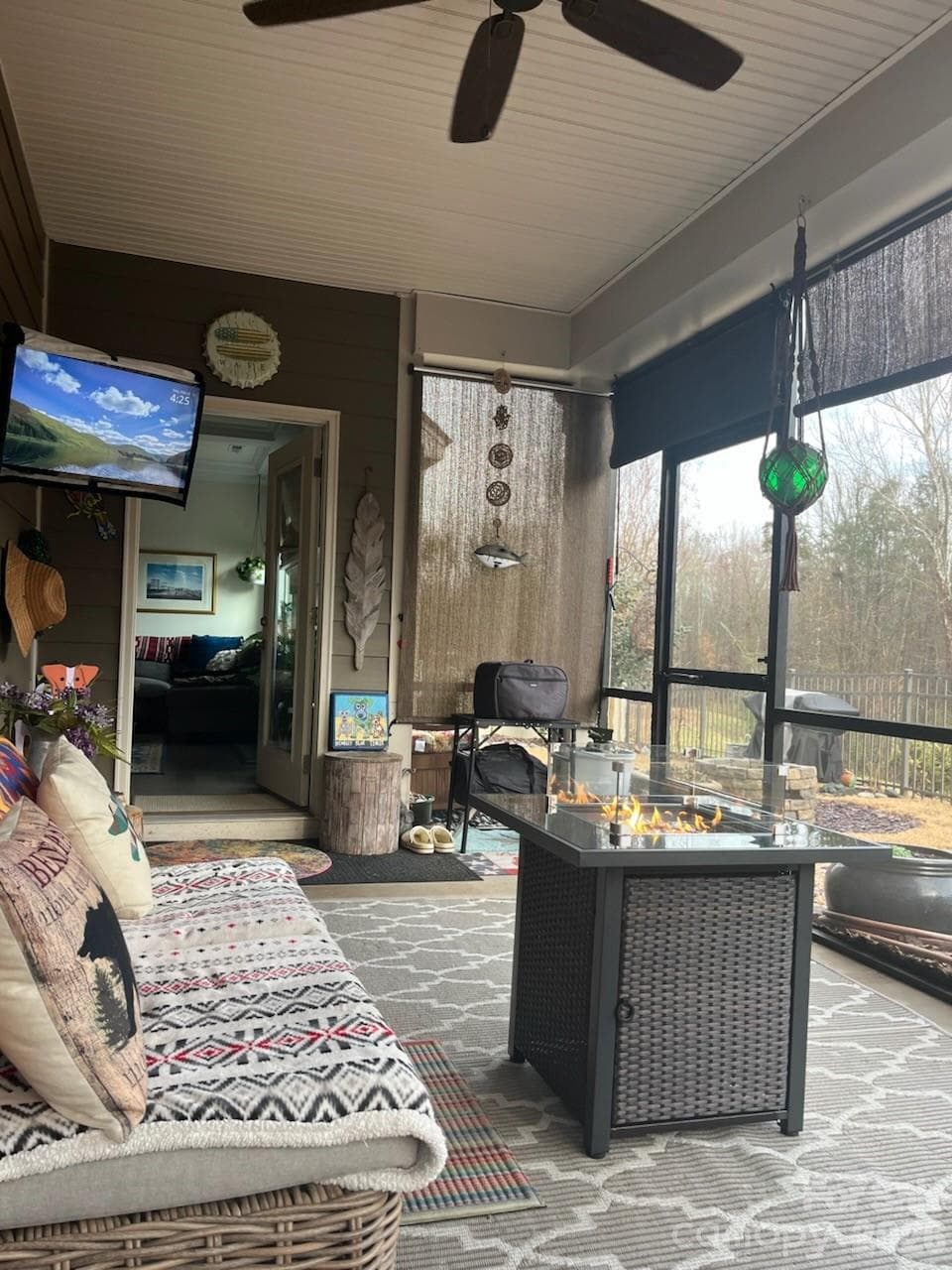 Screened Porch - 3081 Spring Forest Road, Harrisburg