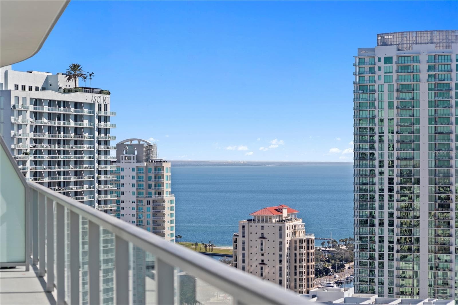 Condominium at 400 CENTRAL AVE #2806, ST PETERSBURG, photo 6 of 96