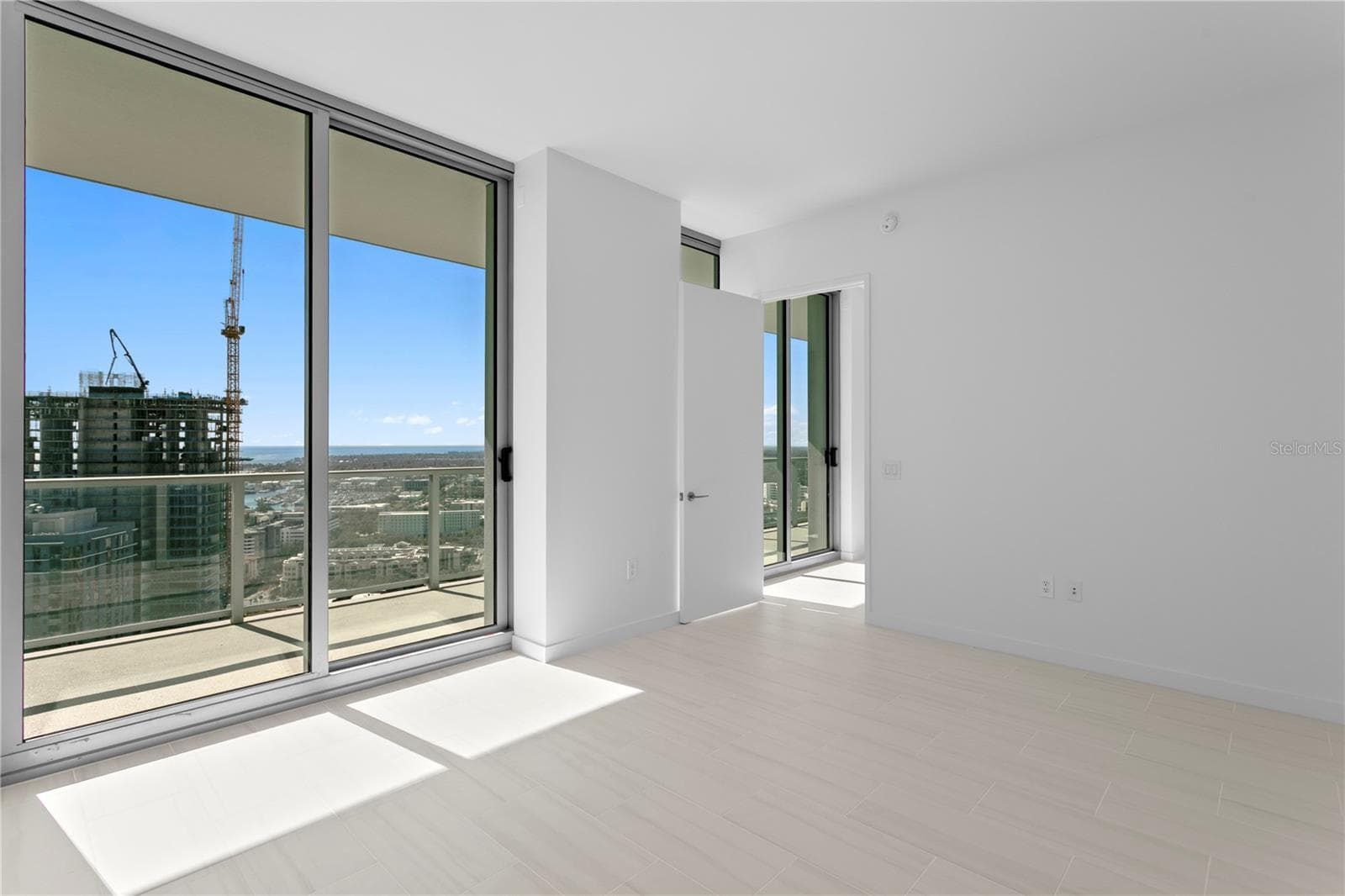 Condominium at 400 CENTRAL AVE #2806, ST PETERSBURG, photo 34 of 96