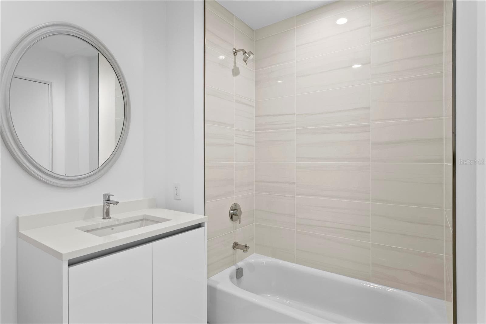 Ensuite Bathroom 3 - 400 CENTRAL AVE #2806, ST PETERSBURG