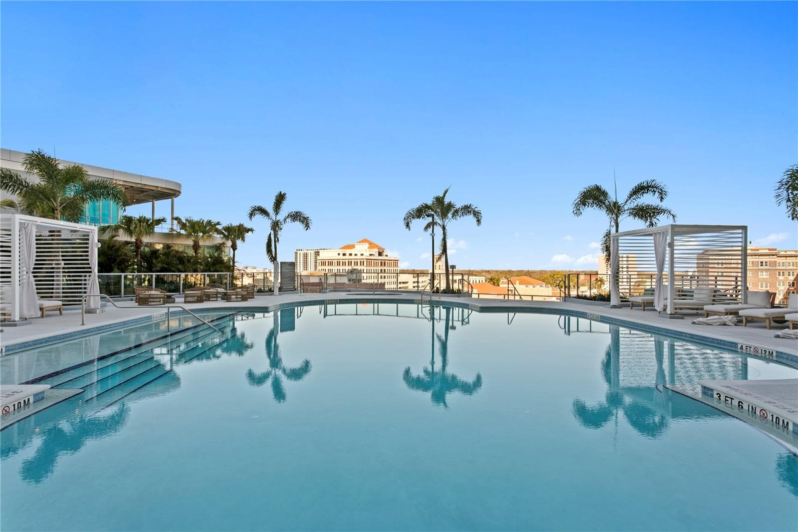 Condominium at 400 CENTRAL AVE #2806, ST PETERSBURG, photo 65 of 96
