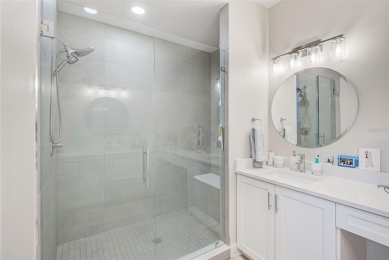Huge walk in shower with seat. - 400 150TH AVE #504, MADEIRA BEACH