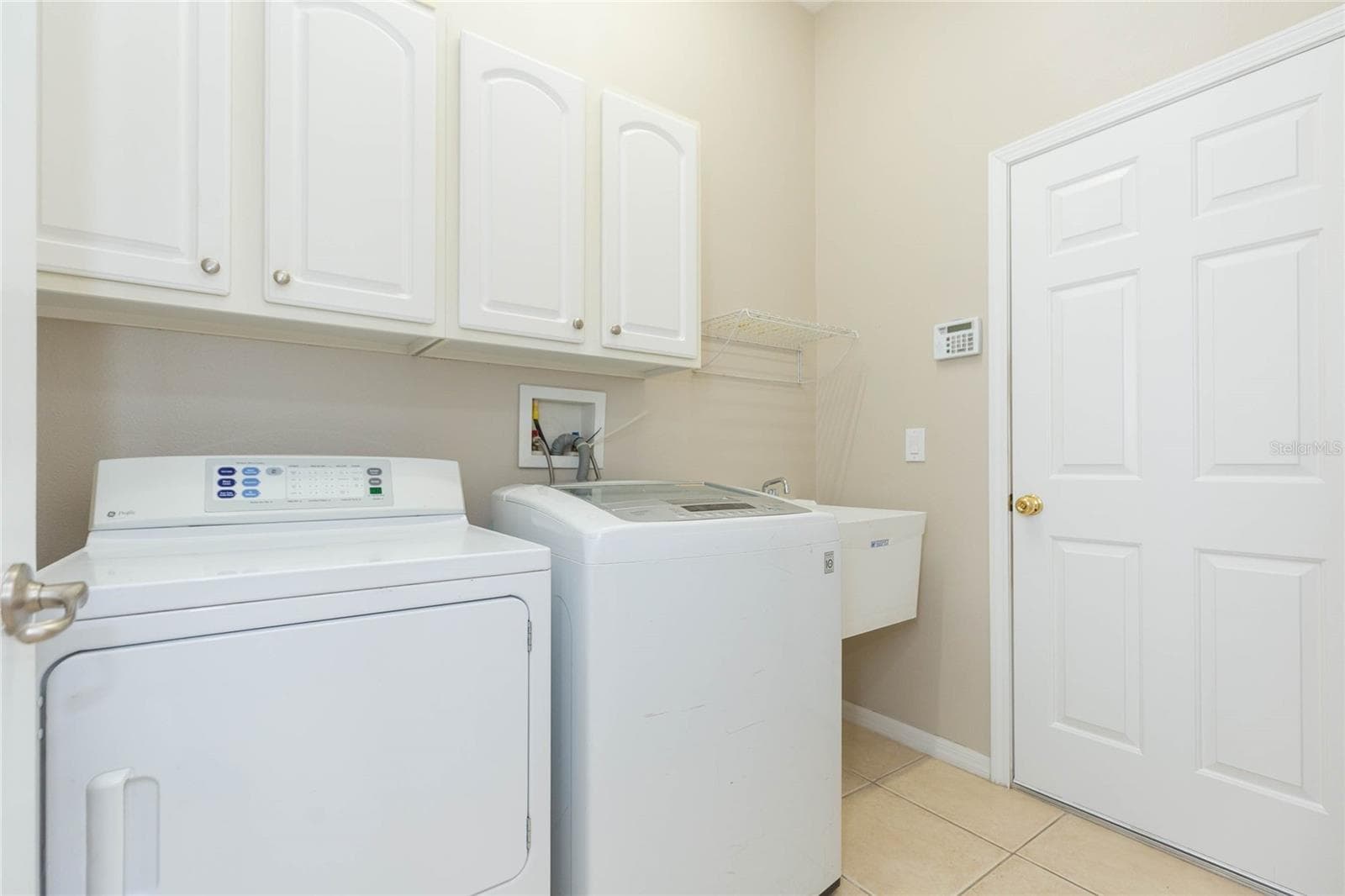 Single Family Residence at 4813 ARTESIAN RD, LAND O LAKES, photo 17 of 63